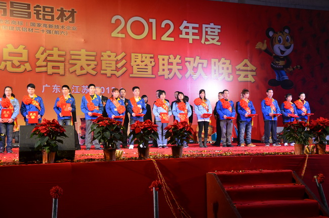 �����ڶ�������Ա����