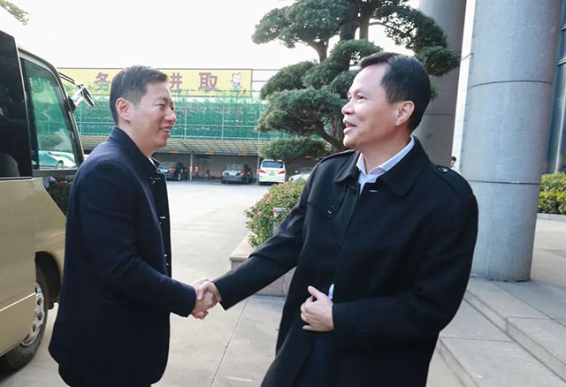 ��˾������Ӵ����򵼹ܸ��г�һ�������г���