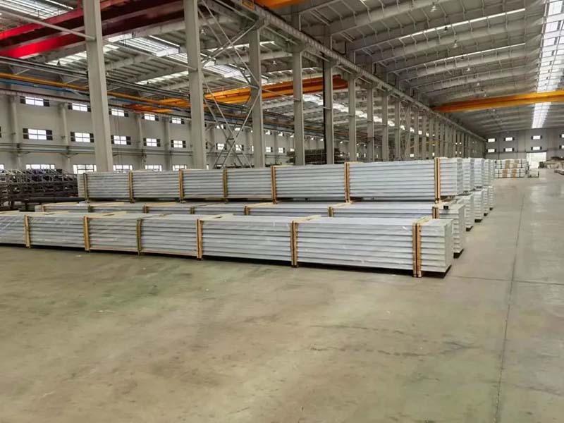 ������Ϸ���67381���ĳ����ڽ��İڷ�����