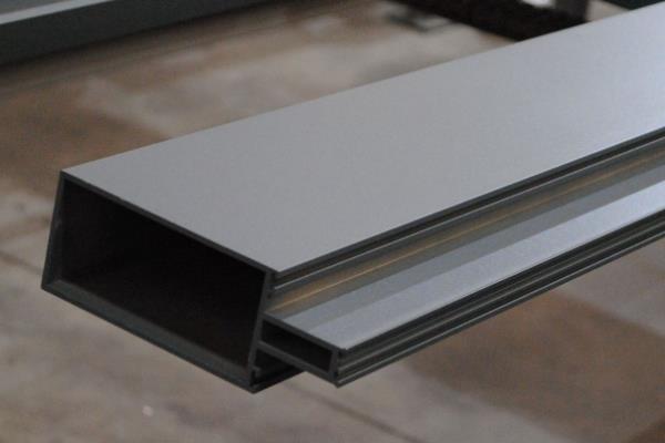 Ļǽ���Ͳ�Ʒ�ʾ����޽�Ļǽ������