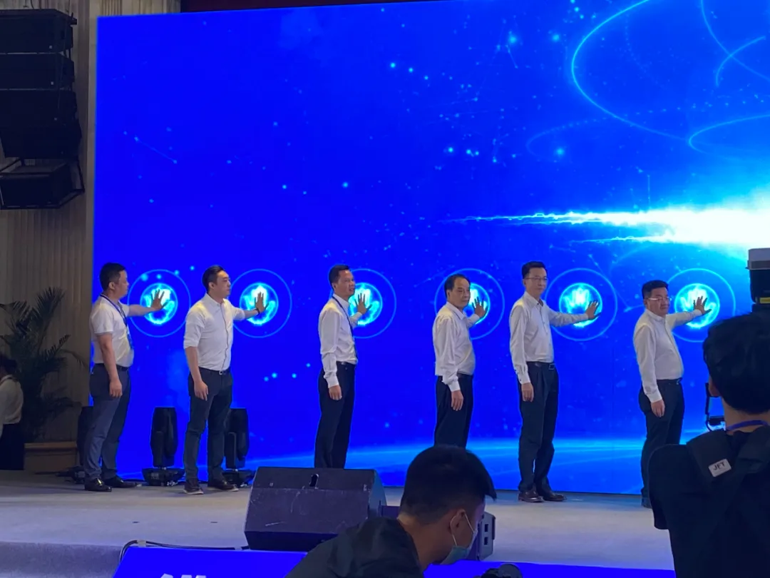 67381����-��Ϸ�ٷ���վ