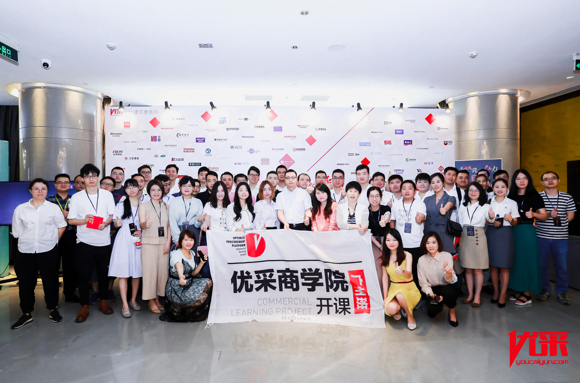 ΰ�������Ų���ѧԺ���������������ڶ෿��Ӣ������Ʒ��Ϊ�� ����Ϊ�ϡ��Ľ������ƻ�